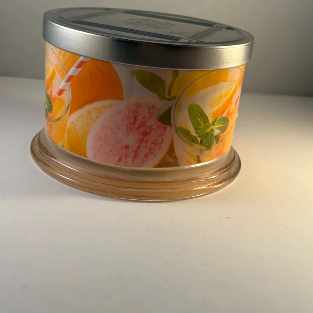 Homeworx SPARKLING CITRUS Scented Candle 18 Oz 4‎ Wick Slatkin & Co USED Orange
